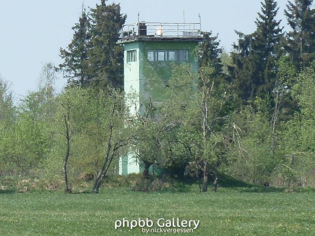 auch aus Richtung Straße, anderer Turm, andere Richtung